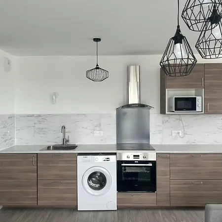 Spacieux A 2 Chambres, Acces Facile Aeroport Cdg Et Paris * Villiers-le-Bel